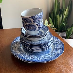 Liberty Blue Historic Colonial Scenes 16 pc China set